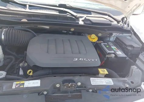 2014 Chrysler Town & Country Touring from USA, damaged, VIN 2C4RC1BG1ER397195